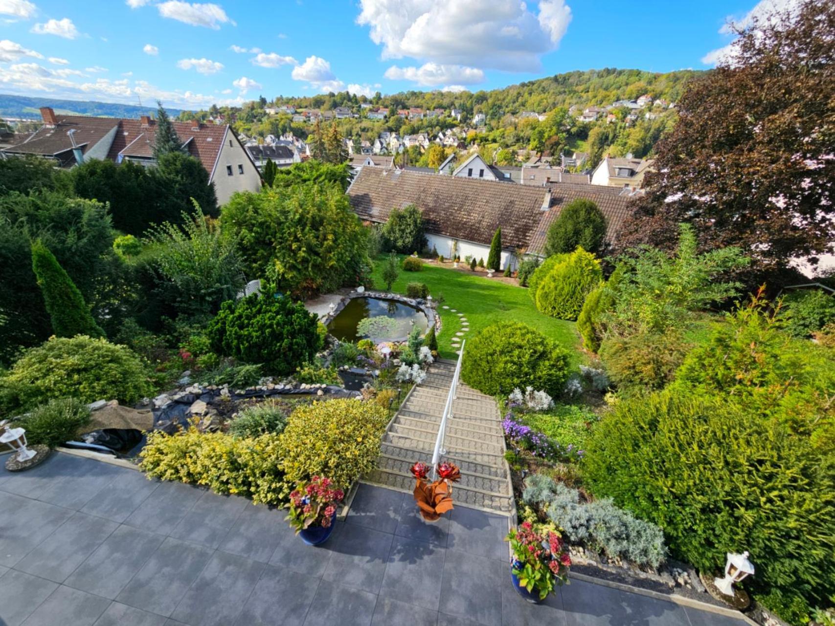 A Large Fully Furnished Private Apartment リンツ・アム・ライン エクステリア 写真